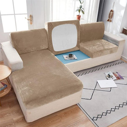 housse canapé d'angle dans les teintes de beige sur un sofa à 3 assises