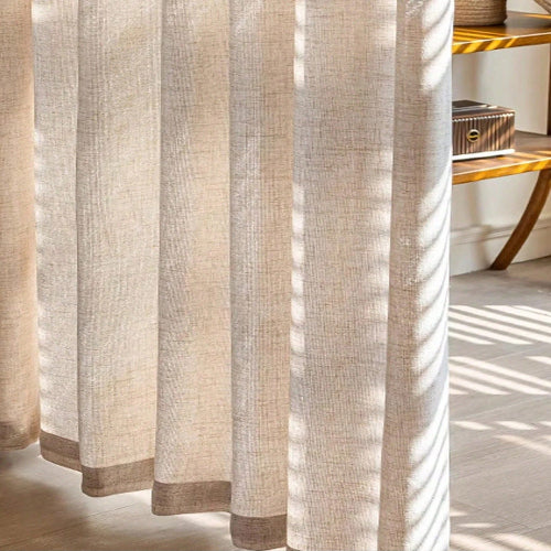rideau de couleur beige à l'ambiance japonaise séparant deux pièces